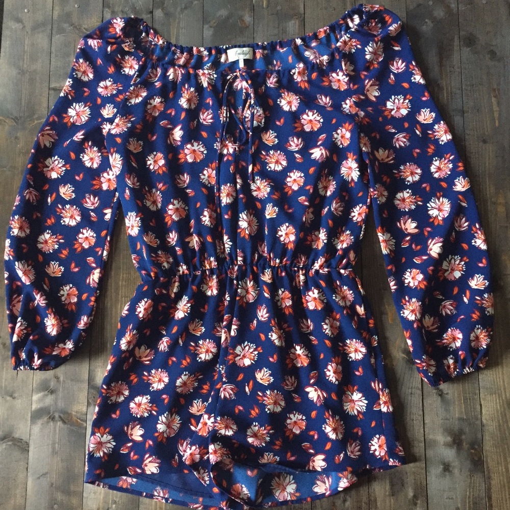 Romper Off Shoulder Size M EUC adorable